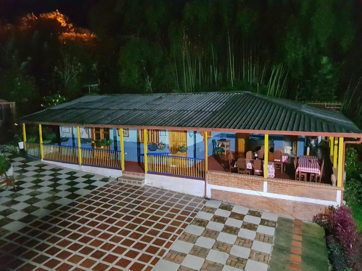 Finca Turistica Los Rosales Pereira Buitenkant foto