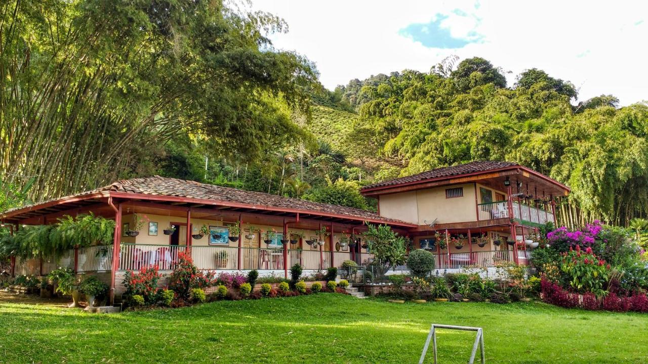 Finca Turistica Los Rosales Pereira Buitenkant foto